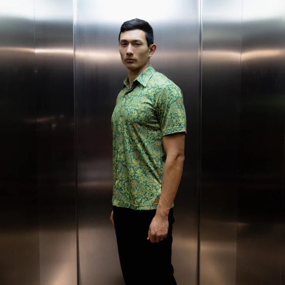 Luxury Performance Batik Shirt for Mens - Picture 3 of 10